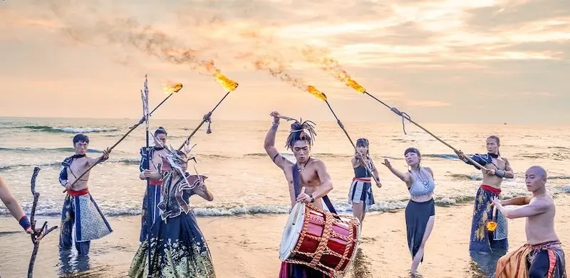 2025台南漁光島國際火舞藝術節.火神祭落日遊行。